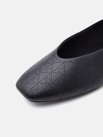 Calvin Klein Ballerina in Schwarz