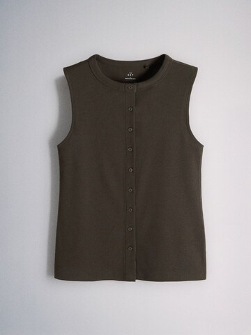 The Set Top in Green