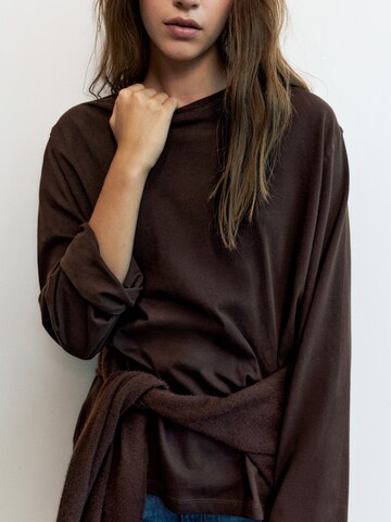 Pull&Bear T-shirt i brun