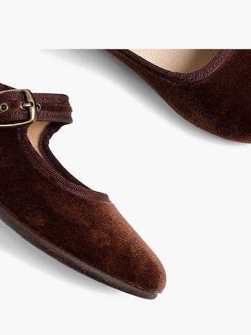 Pisamonas - Zapatos bajos en marrón