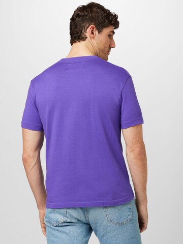 Champion Authentic Athletic Apparel T-Shirt in Lila