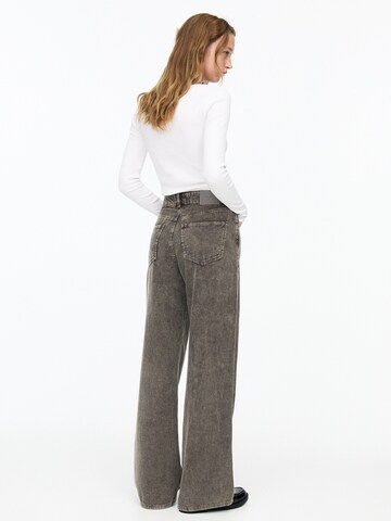 Wide leg Pantaloni di Pull&Bear in grigio