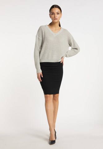 usha BLACK LABEL Pullover in Beige