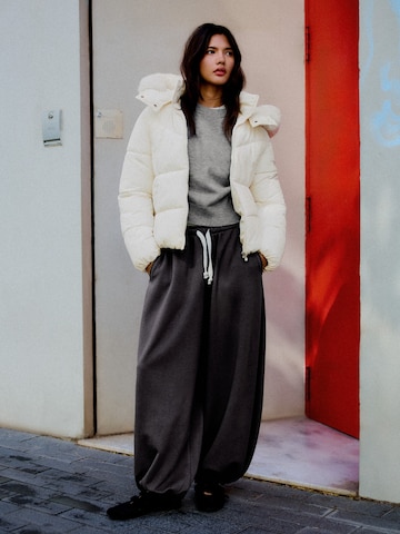 Bershka Zimná bunda - Béžová
