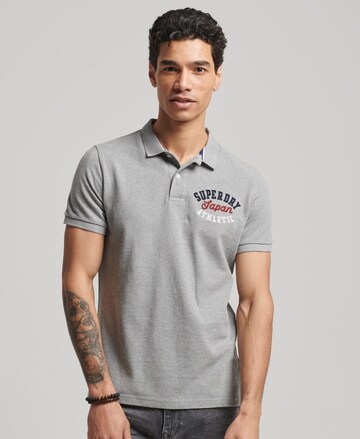 T-Shirt Superdry en gris