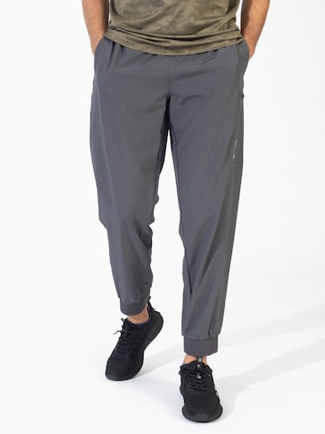 Spyder Tapered Workout Pants in Grey: front