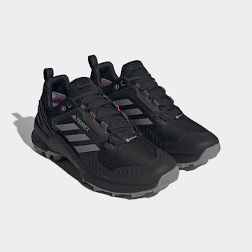ADIDAS TERREX Lave sko 'Swift R3' i svart