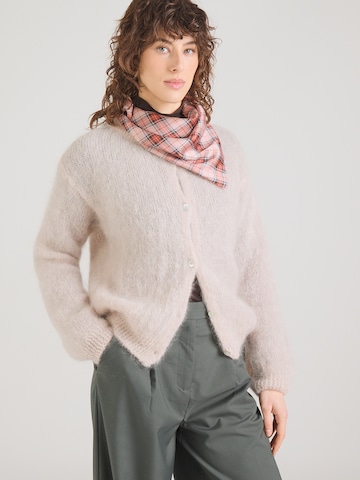 Noella Gebreid vest 'Kae' in Beige: voorkant