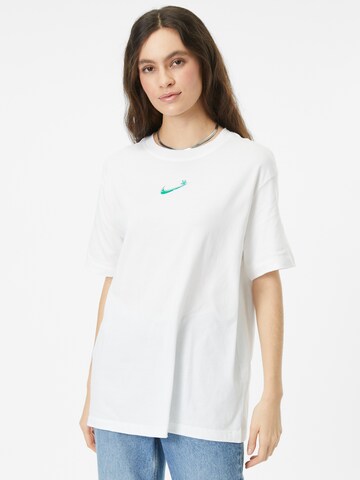 Tricou de la Nike Sportswear pe alb: față