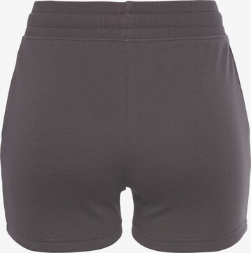 BENCH Regularen Športne hlače | siva barva