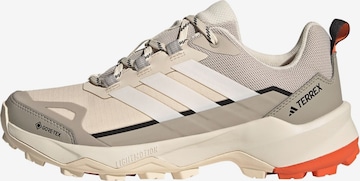 Chaussure basse 'Skychaser AX5' ADIDAS TERREX en blanc : devant