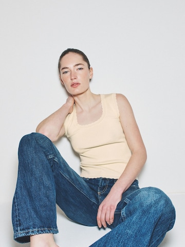 The Set Top in Beige