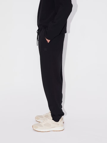 Loosefit Pantalon 'Connor' LeGer by Lena Gercke en noir : sur le côté