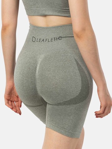 LEAFLETIC - Skinny Leggings 'Leafletic Women’s Shorts' en verde