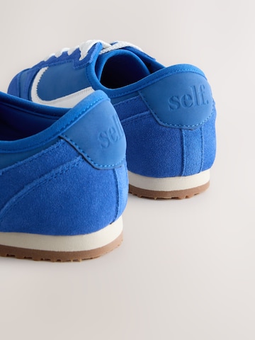 self. Sneaker in Blau