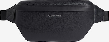 Calvin KleinPojasna torbica 'MUST' - crna boja: prednji dio