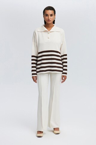 Touche Prive Pullover in Weiß