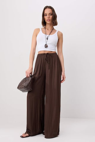 Trendyol Wide leg Παντελόνι σε καφέ