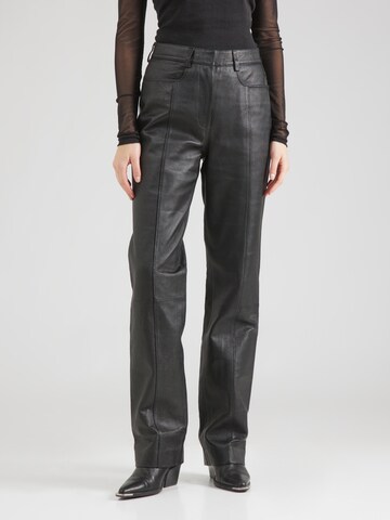 regular Pantaloni di REMAIN in nero: frontale
