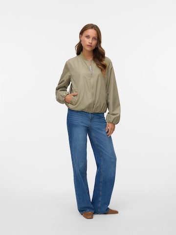Veste mi-saison 'VMLee' VERO MODA en gris