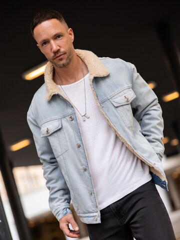 DAN FOX APPAREL Prehodna jakna 'Tim' | modra barva