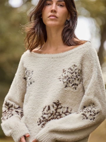 Next Sweater in Beige