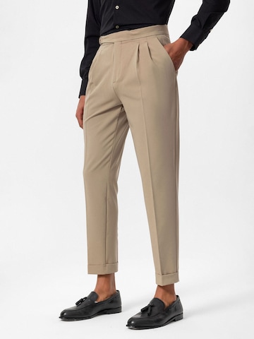 Antioch Loosefit Veckad byxa i beige