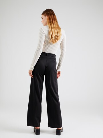 Wide Leg Pantalon à plis 'ONLPeach' ONLY en noir