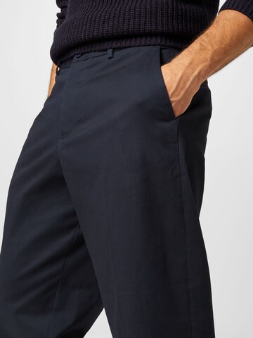 Loosefit Pantalon à plis BURTON MENSWEAR LONDON en bleu