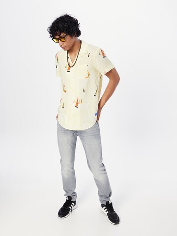 SCOTCH & SODA Regular fit Button Up Shirt in Yellow