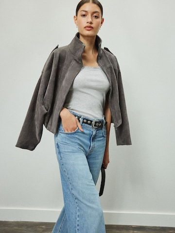 Haut Next en gris