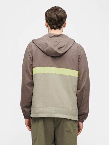 COLUMBIA Куртка в спортивном стиле 'Spire Valley™' в Серый