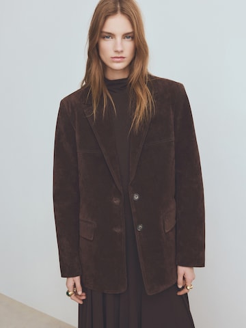 MANGO Blazers 'Berta' in Bruin: voorkant