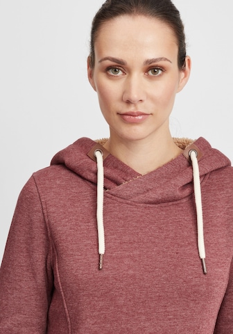 Oxmo Sweatshirt 'Vicky Pile Hood Long' in Red