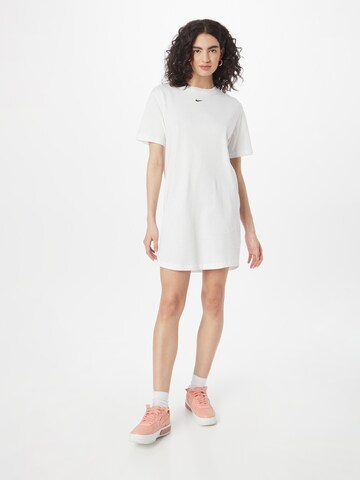 Nike Sportswear - Vestido 'Essential' em branco