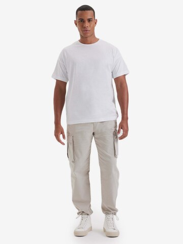 T-Shirt 'Thomas' WESTMARK LONDON en blanc