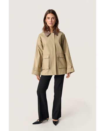 SOAKED IN LUXURY Overgangsjakke i beige