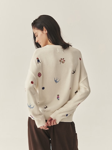 Bluză de molton de la TATUUM pe alb