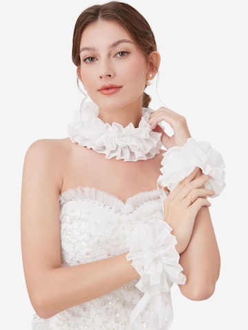 Magicshe Collar 'Französische' in White: front