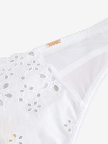 Lipsy Стринги в Белый