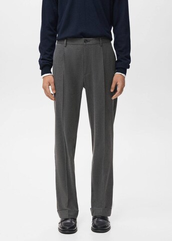 MANGO MAN Regular Pleat-Front Pants 'Milton' in Grey: front