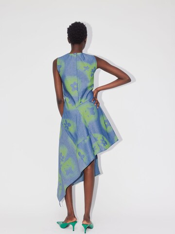 ABOUT YOU REBIRTH STUDIOS Kleid 'Liv' in Blau