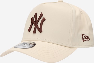NEW ERA Cap '9FORTY New York Yankees MLB League Essential' in Beige: front
