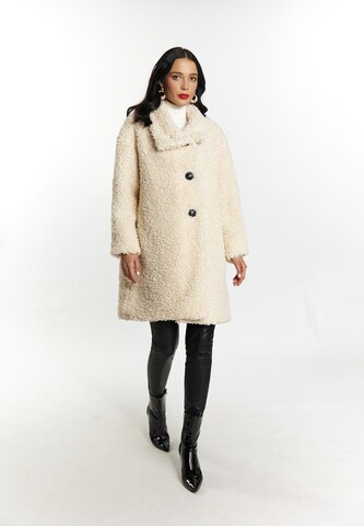 Cappotto invernale di faina in beige