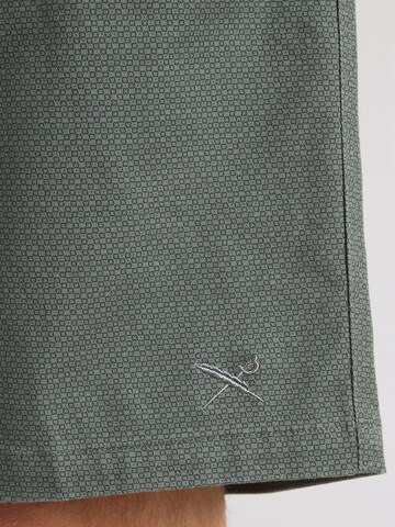 Regular Pantalon 'Love'n Relax' Iriedaily en vert