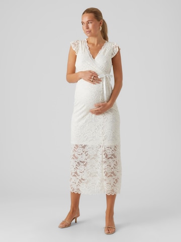 Robe 'Mivane' MAMALICIOUS en blanc