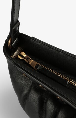 Scalpers Crossbody bag in Black