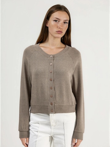 Cardigan Busem en marron : devant