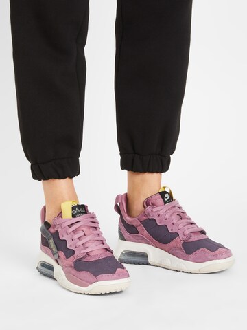 Jordan Sneaker low i lilla: forside