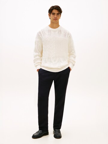 TOMMY HILFIGER Sweater in Beige